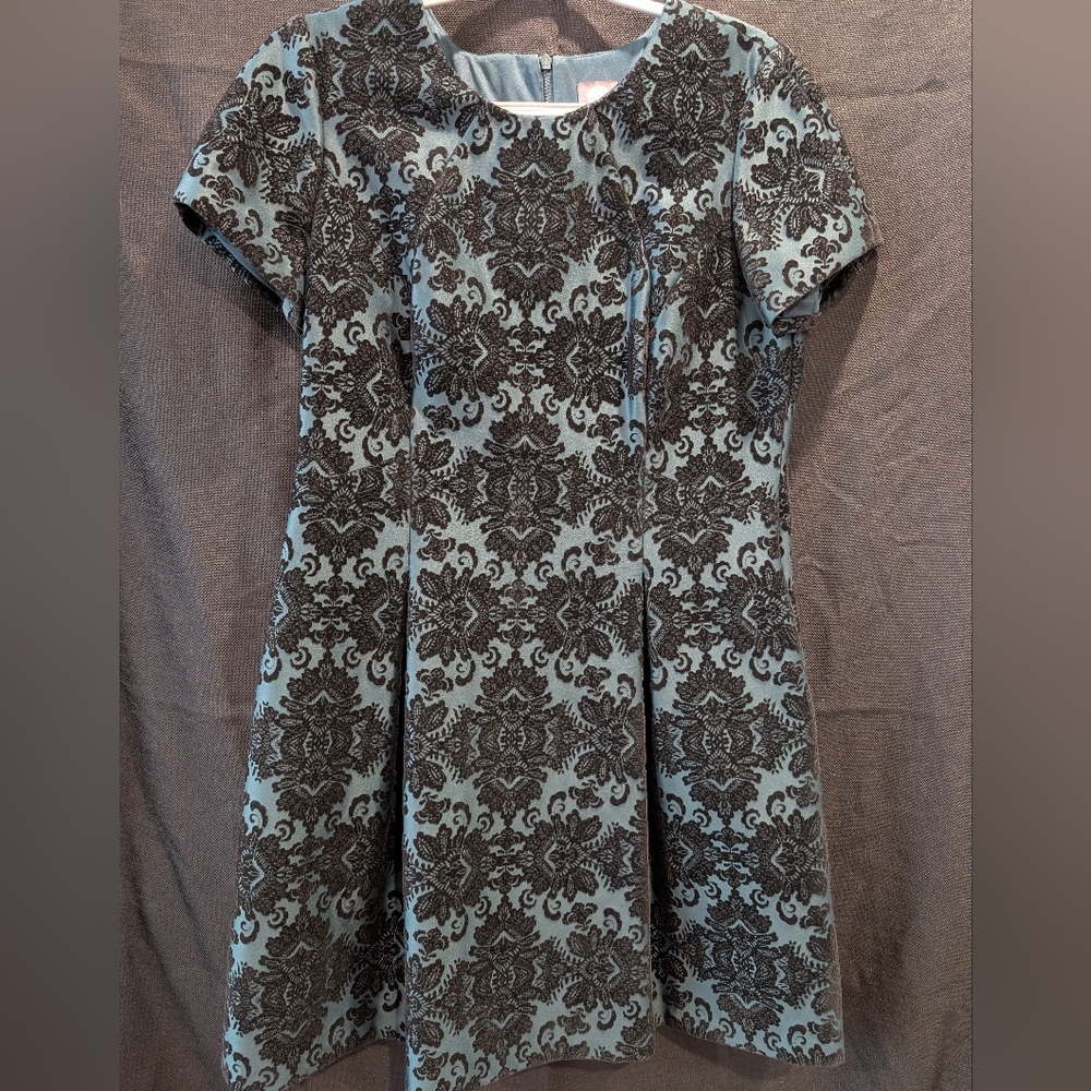 Vince Camuto Black and Green Event Dress
